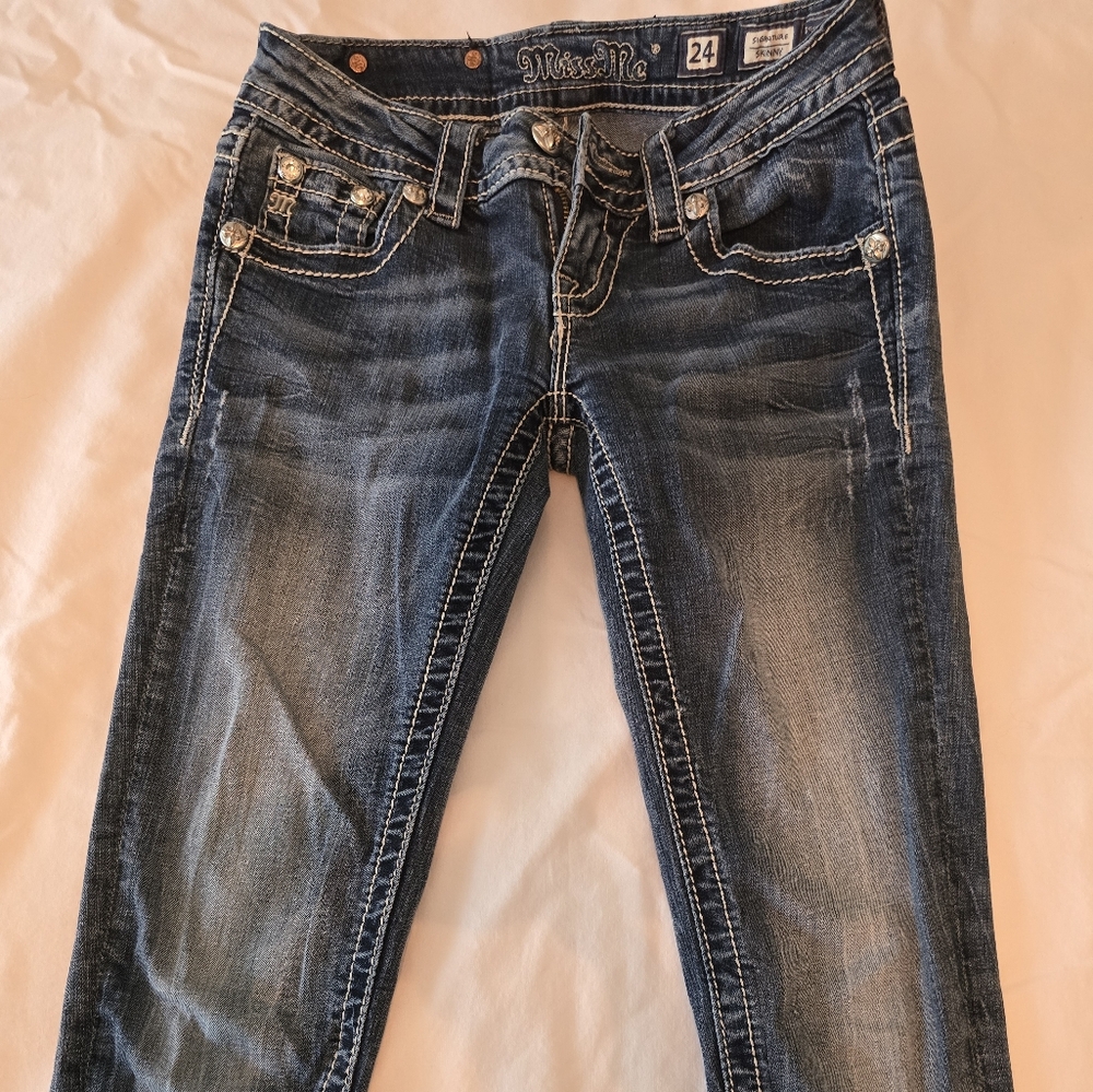 Miss Me Skinny Jeans - Picture 2 of 2